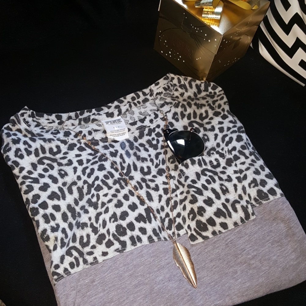 PINK Victoria Secret Pocket Tee